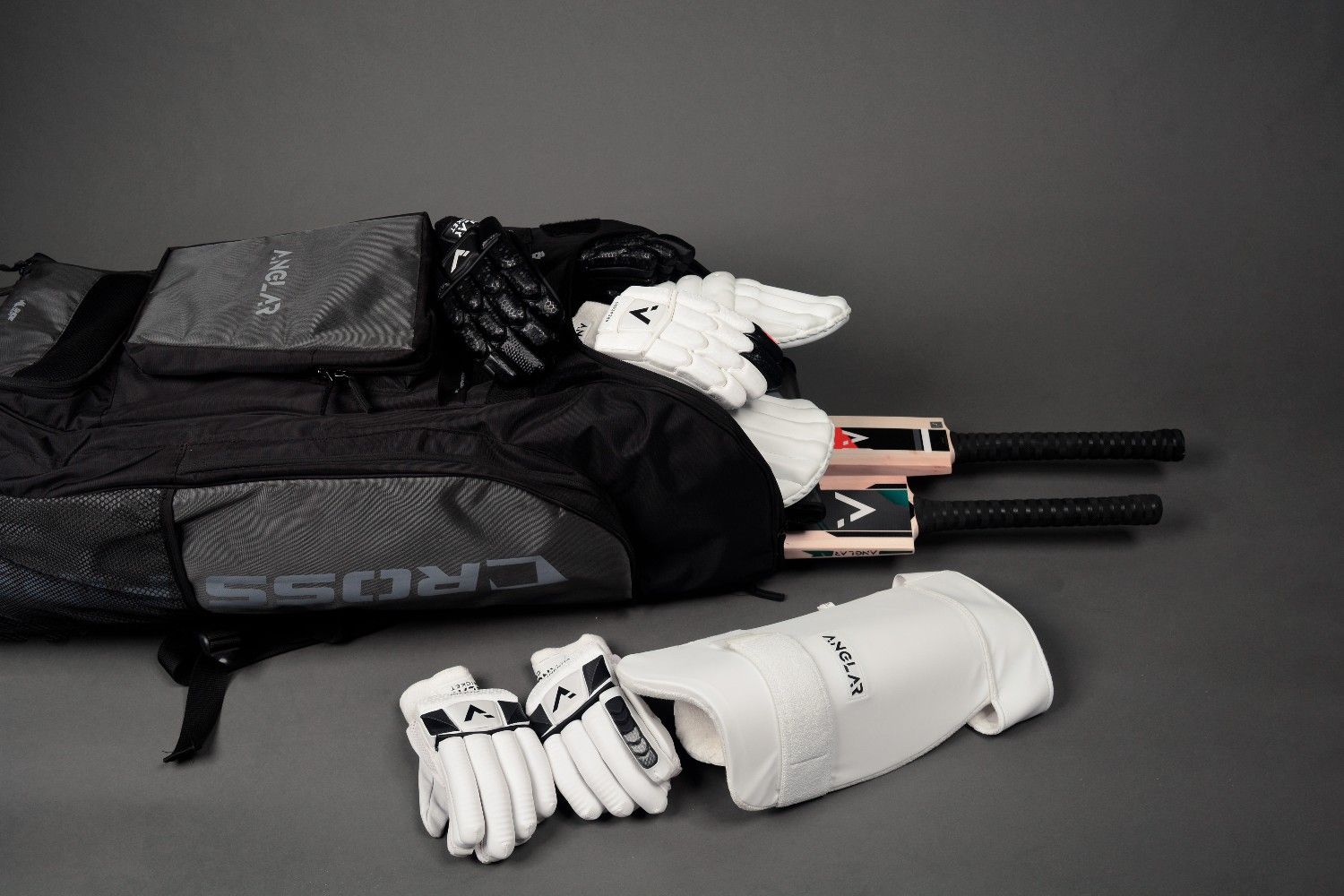 Kit Bag Size Guide: Full Size, Junior, and Duffle – Choosing the Right Capacity for Your Gear